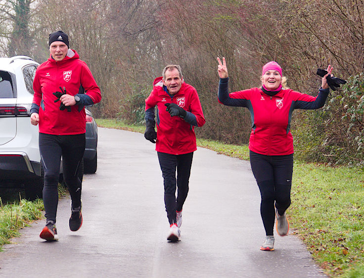 © www.mutbuergerdokus.de: 9. Meerbuscher Silvesterlauf © www.mutbuergerdokus.de: 9. Meerbuscher Silvesterlauf