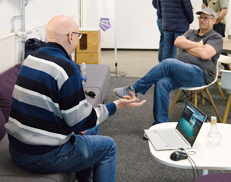 &copy; www.mutbuergerdokus.de: Linux Presentation Day Leverkusen