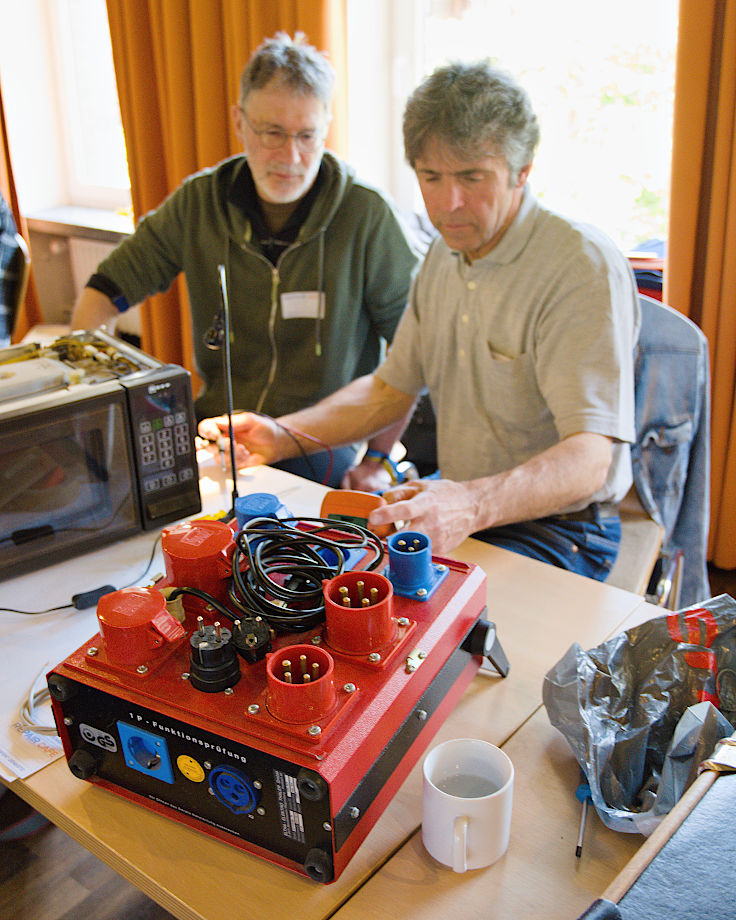 &copy; www.mutbuergerdokus.de: BUND Meerbusch: Repaircaf&eacute; Meerbusch