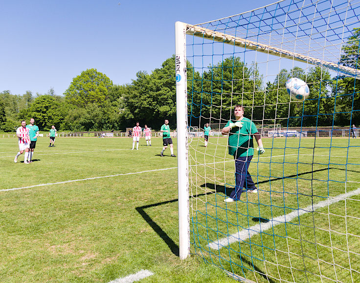 &copy; www.mutbuergerdokus.de: 3. Fu&szlig;ballfest der Fu&szlig;ball Freunde B&uuml;derich '22: 'D'r FC K&ouml;lle k&uuml;tt!'