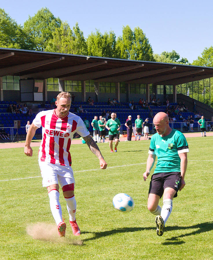 &copy; www.mutbuergerdokus.de: 3. Fu&szlig;ballfest der Fu&szlig;ball Freunde B&uuml;derich '22: 'D'r FC K&ouml;lle k&uuml;tt!'