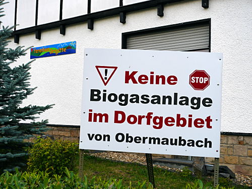 © www.mutbuergerdokus.de: Bürgerprotest gegen eine Biogasanlage in Obermaubach