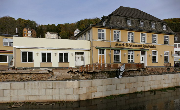 © www.mutbuergerdokus.de: Flutkatastrophe 2021: Gemünd - Der Weg zurück zur Normalität