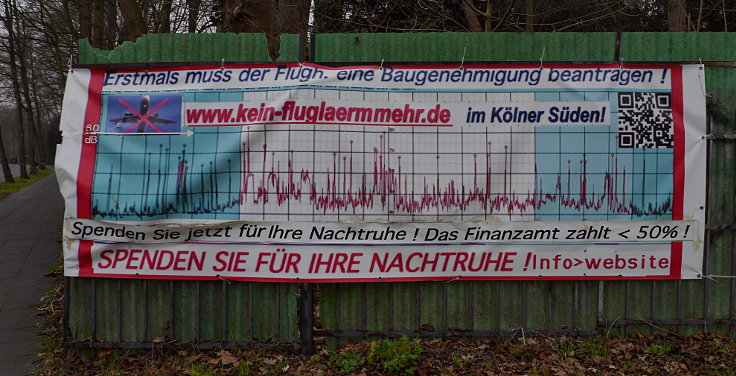 Banner: 'Kein Fluglärm mehr im Kölner Süden!'