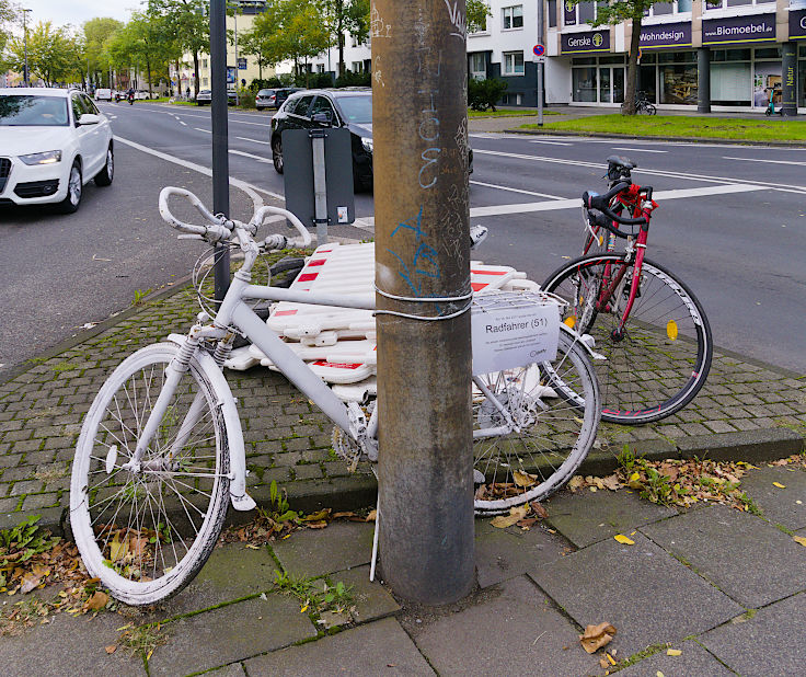 © www.mutbuergerdokus.de: Geisterräder