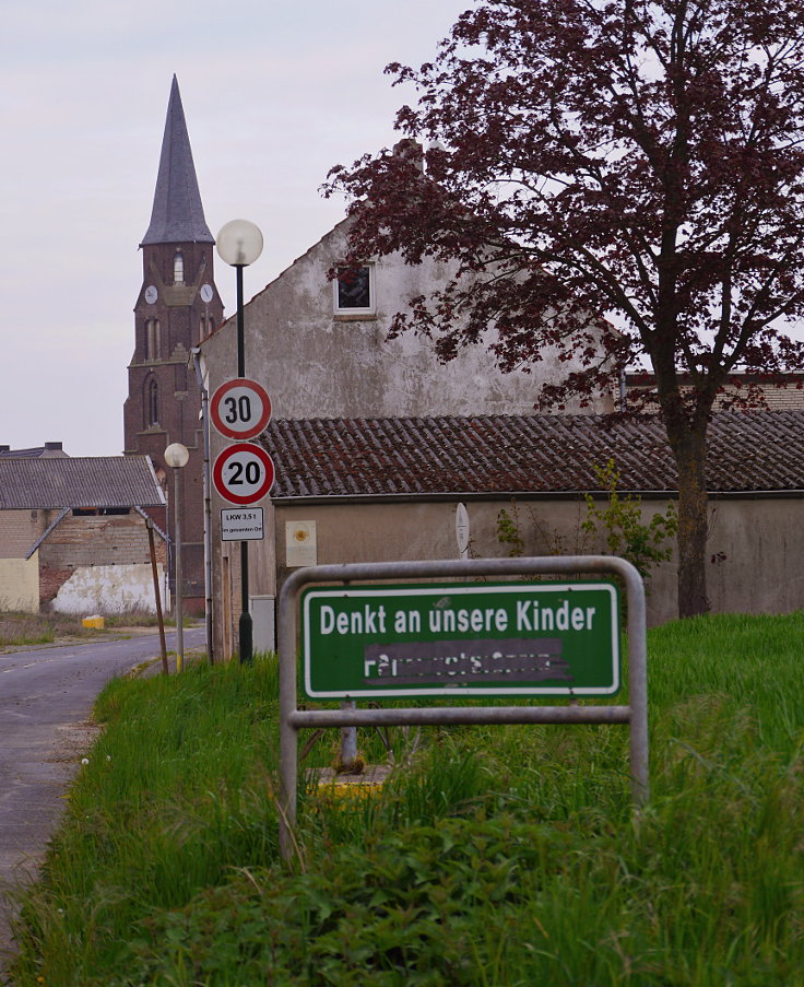 © www.mutbuergerdokus.de: Fundstücke: 'Manheim - Chronologie einer Heimatvernichtung'