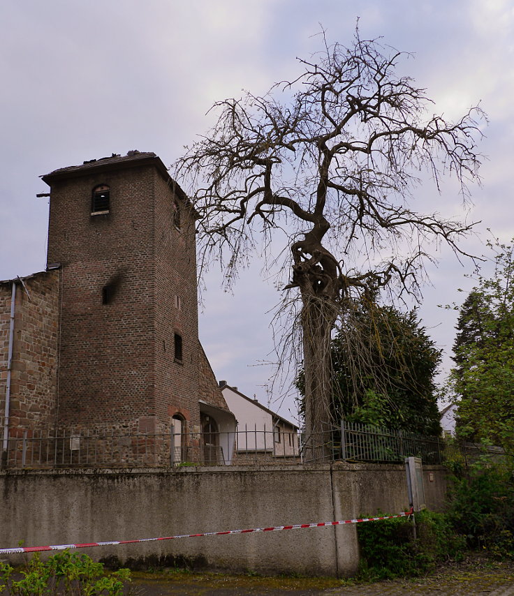 © www.mutbuergerdokus.de: Feueralarm: Kirche 'St. Lambertus' in Morschenich abgebrannt