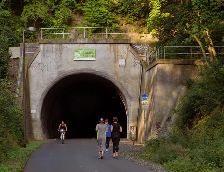 © www.mutbuergerdokus.de: Radschnellwege und Fahrradautobahnen