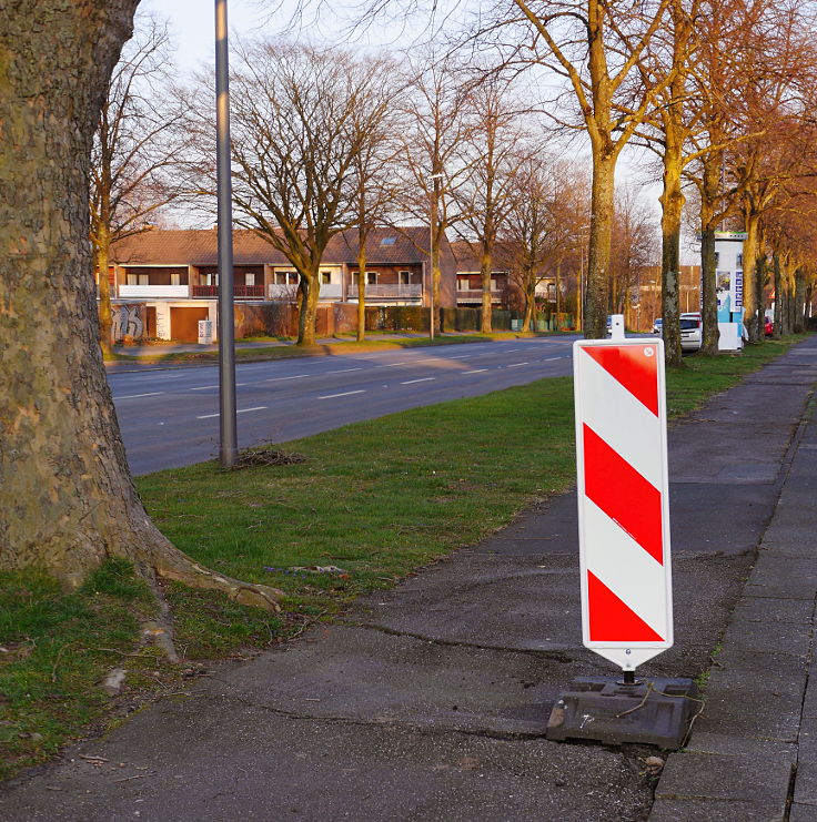 © www.mutbuergerdokus.de: Fundstücke: Radwegschäden