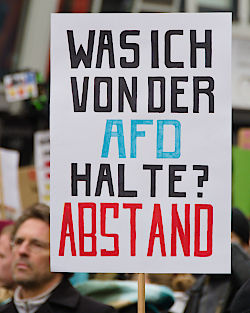 Was ich von der AfD halt? Abstand