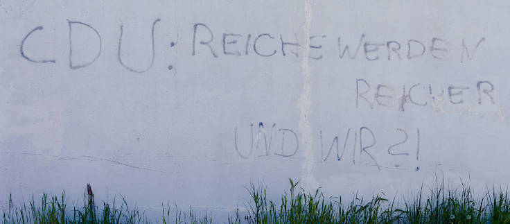Graffiti: CDU: Reiche werden reicher - Und wir?! (2025)