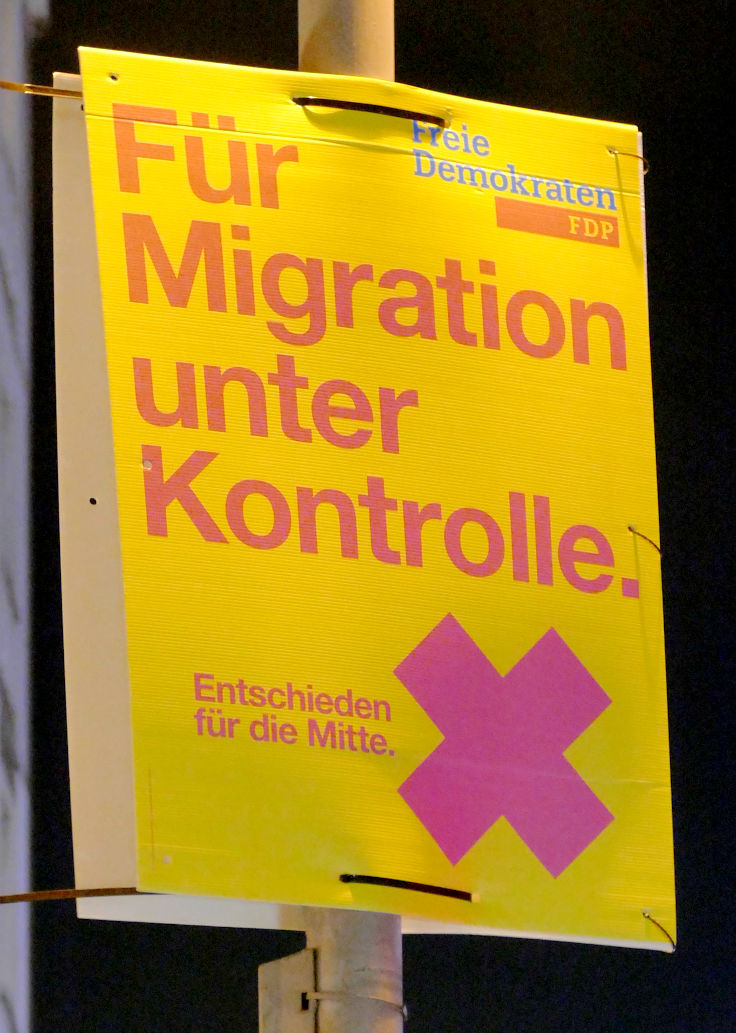 FDP-Wahlplakat 'Für Migration unter Kontrolle.' (2024)